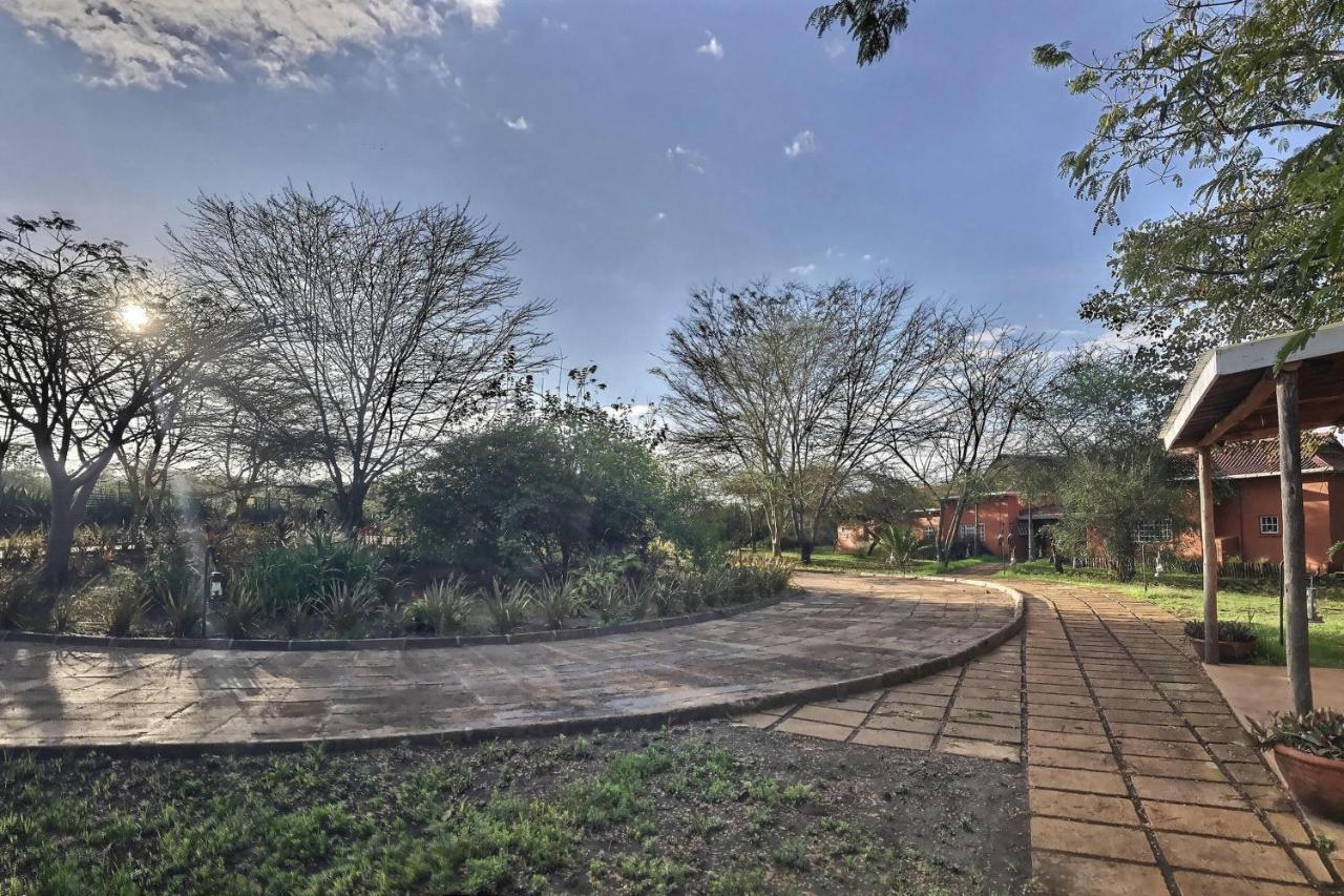 Olerai Lodge Arusha Esterno foto